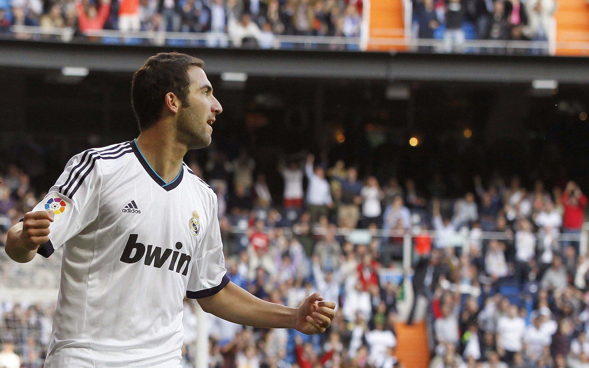 防守崩盘半场狂丢88分 战绩持续低迷范斌卸任主帅